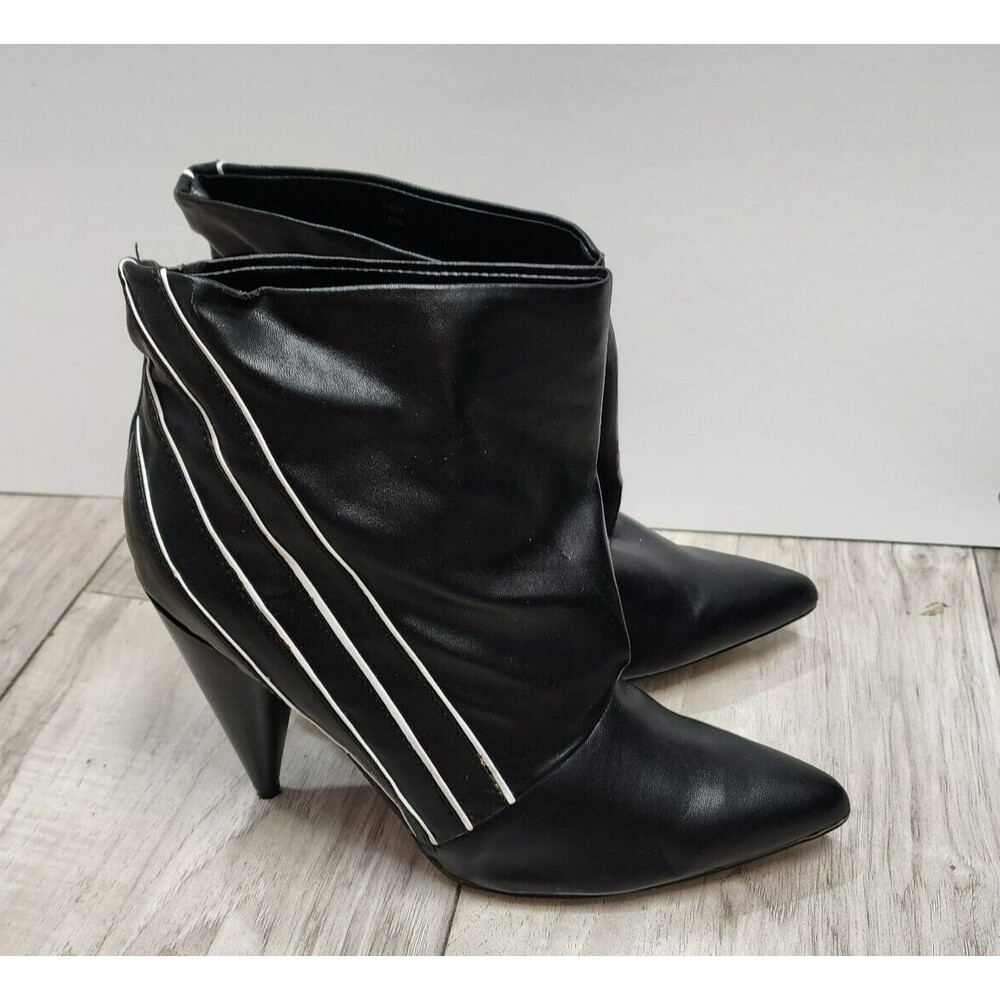 Beau & Ashe Tisha Black Bootie with White Piping Woman's Size 8
